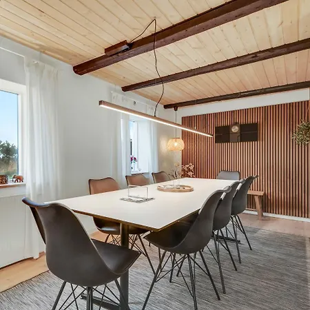 Nyaraló Smukt 2 Etagers Hus I Vrist Sj40 *