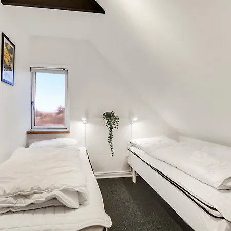 Nyaraló Smukt 2 Etagers Hus I Vrist Sj40 *